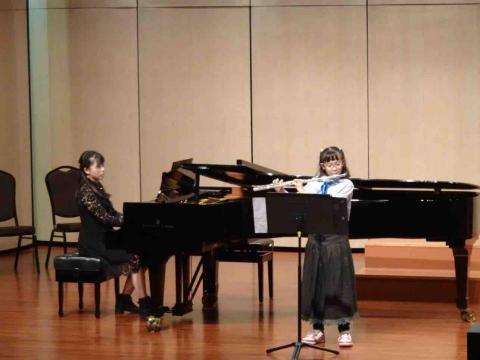 吳映萱 - 年度發表音樂會指導老師兼伴奏