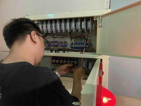 廖凡淵 - 消防箱配置