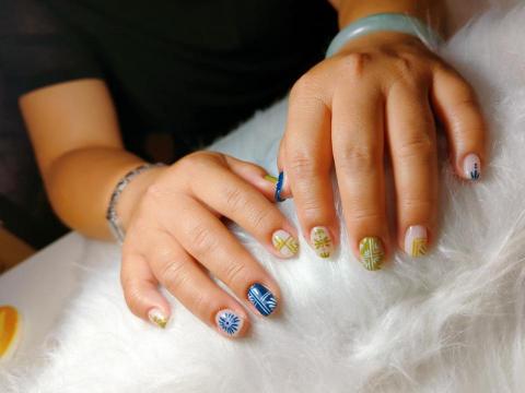 心心美甲美學 - 