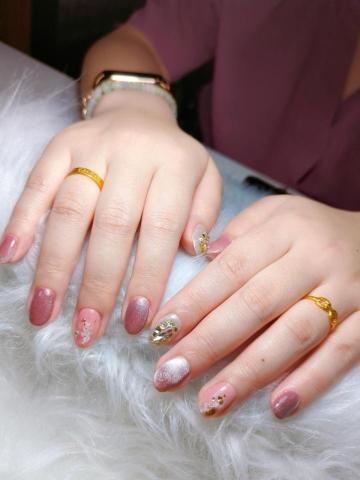 心心美甲美學 - 