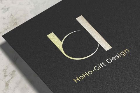 Noelle Chen - 禮贈品品牌Logo設計:依客戶需求結合兩個英文字母,成為簡約的符號 Noelle Chen - 禮贈品品牌Logo設計:依客戶需求結合兩個英文字母,成為簡約的符號