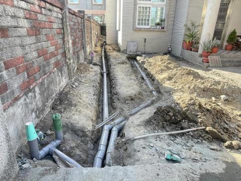 富川土木包工業 - 地坪工程