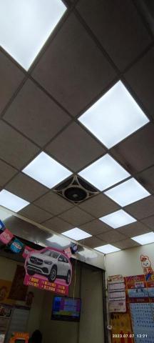 宸達工程行 - 彩券行平板燈更換