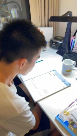 周老師 -  教授高一數學