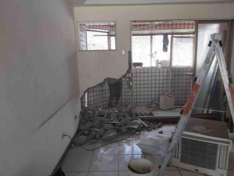 商寶工程行 - 水泥隔間拆除