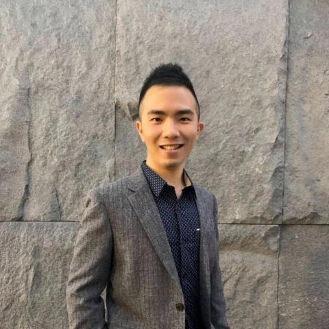 提供光固化服務的專家李育寧