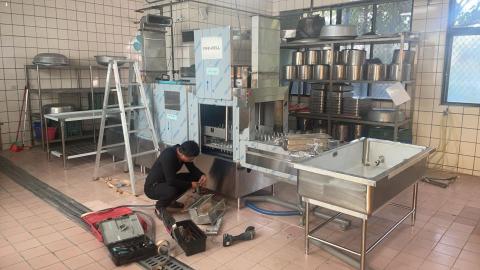 鼎川興業有限公司 - 設備裝配