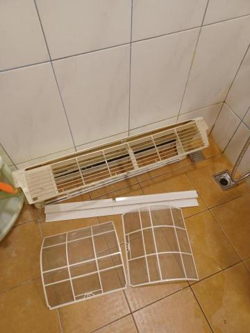 錢小姐 - 清洗中