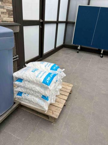 萬年淨水器材料行 - 軟水專用鹽碇