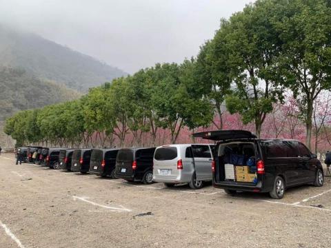 王嘉偉/萬馬騰小客車租賃有限公司 - 