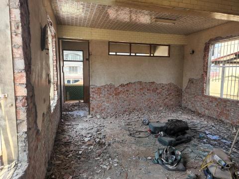 璟旺土木包工業 - 老屋修繕打石