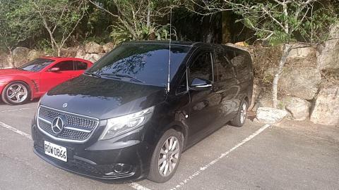 王嘉偉/萬馬騰小客車租賃有限公司 - 