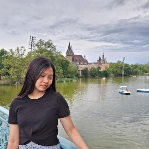 提供高中地理服務的專家Abby Chen