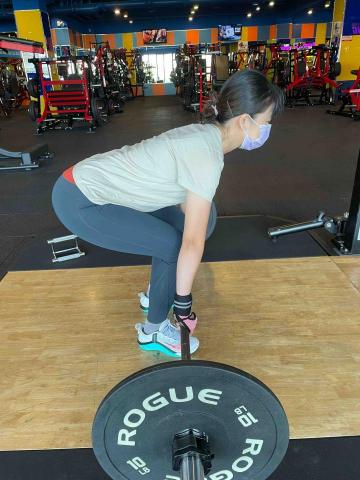 蔡千聞Martin - 40歲姊姊 原本硬舉都會腰痠 整理好張力後 腰從此沒問題 蔡千聞Martin - 40歲姊姊 原本硬舉都會腰痠 整理好張力後 腰從此沒問題