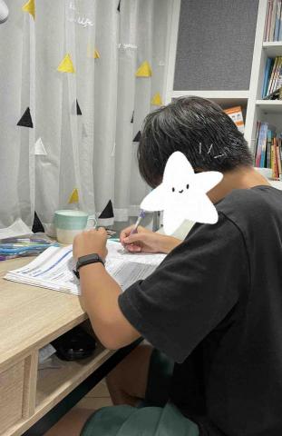 Bobo老師🐟 - 國中一年級-英文家教