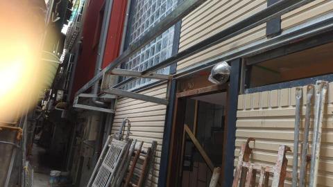 聯業金屬工程企業社 - 一樓後雨棚