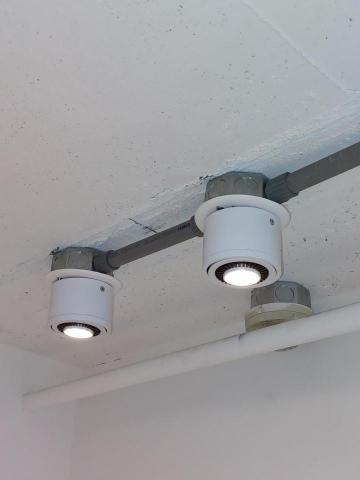 景弘專業照明工作室 - LED投射吸頂燈安裝