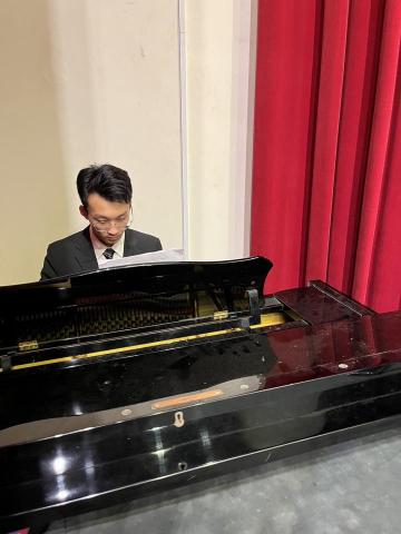 陳耀文 - 《The Happy Prince》劇場演出，現場伴奏