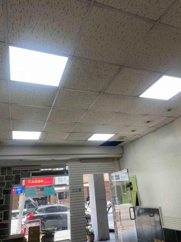 雄毅工程行 - 平板燈具安裝（後2）