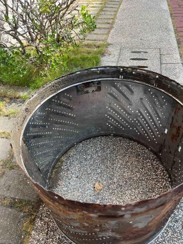 樂鑫義大冷氣保養 - 直立式單槽洗衣機分解保養