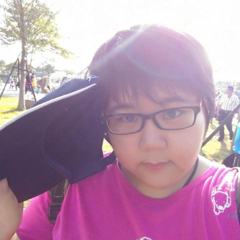 提供潤稿服務的專家張舒媛