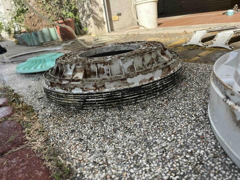 樂鑫義大冷氣保養 - 直立式單槽洗衣機分解保養