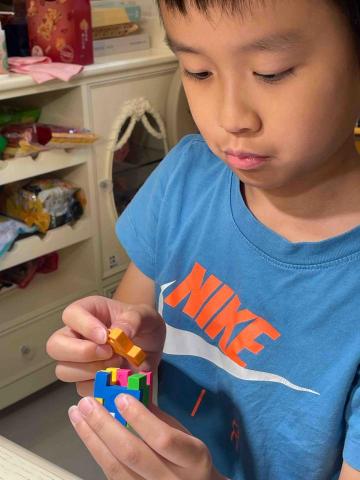 胡莉莉 - 3D拼圖練習邏輯