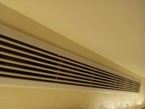 嘉澤滅鼠封堵防治工程 - 已被蛀蟲蛀到整排洞洞 嘉澤滅鼠封堵防治工程 - 已被蛀蟲蛀到整排洞洞