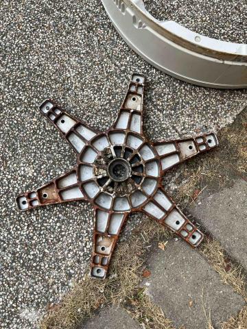 樂鑫義大冷氣保養 - 直立式單槽洗衣機分解保養