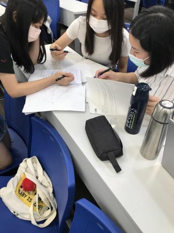 周羿辰 - 清大物理人才培育計畫