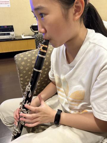 林貝蓉 - 調整嘴形