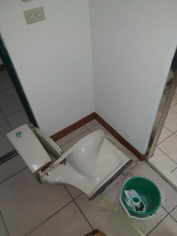 永昇包通 - 換除裂開的舊馬桶 永昇包通 - 換除裂開的舊馬桶