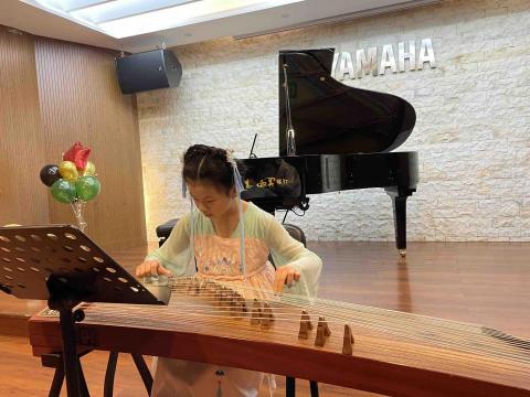 SIA音樂工作室 - 音樂會古箏表演