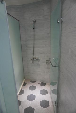 石黑建裝 - 台南-老屋翻新-府東街-1F 乾濕分離衛浴