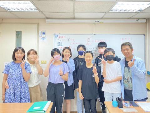 阿不拉先生 - 初級日語實體課程結業留影(2023年7月)