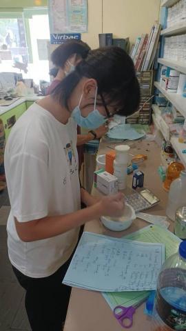 羅亭媗 - 獸醫院實習