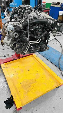 hong - 賓士E300第一缸 缸壓不足 引擎大修