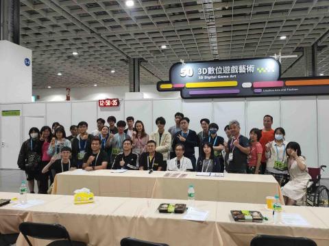 張睿洋 - 全國技能競賽大合照