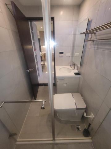 余先生 - 浴室乾溼分離門水垢清潔後 余先生 - 浴室乾溼分離門水垢清潔後