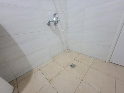 余先生 - 浴室牆面磁磚清潔後 余先生 - 浴室牆面磁磚清潔後