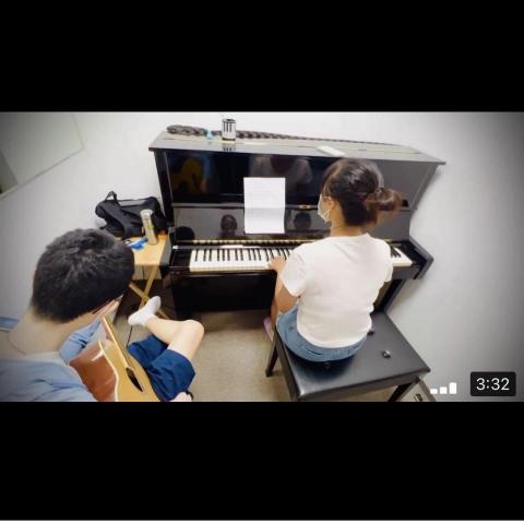 Sandy Lin - 練團時光（鋼琴）