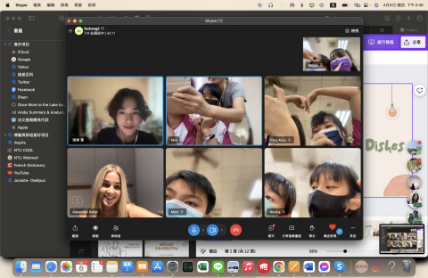 黃海惇 - ＩＣＬ計畫時，和外籍老師一同幫學生上課已進行文化交流