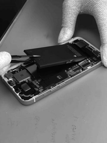 虎尾麻吉通訊-手機維修 - 更換電池