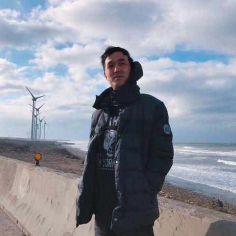 提供木作裝潢服務的專家楊曜誠