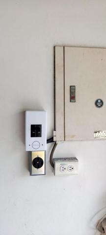 裡原企業(專辦電錶申請、充電樁規劃) - 充電車旅充14-50插座安裝 裡原企業(專辦電錶申請、充電樁規劃) - 充電車旅充14-50插座安裝