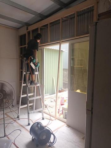 黃文漢 - 木作角材固定