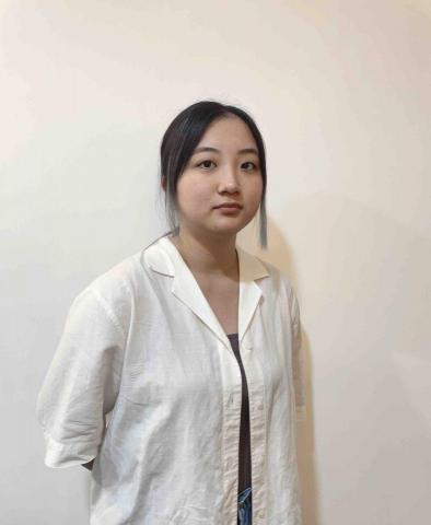 提供鋼琴鍵服務的專家鄧尹瑄