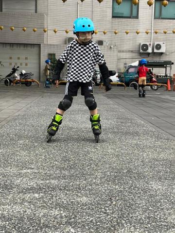 陳建彰 - 踏步前行