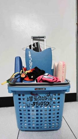 FB:潛競游泳STUDIO - 泳具