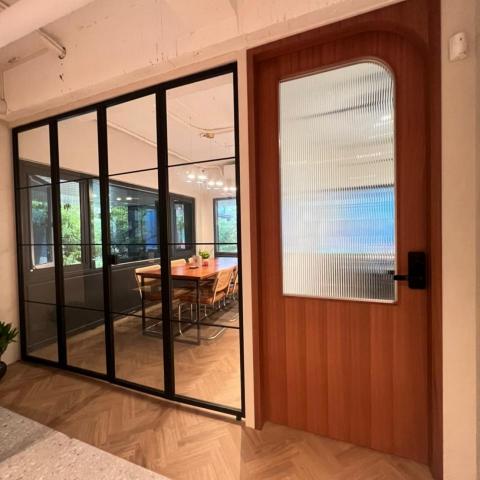 提供木材修補膏服務的專家葉修夆